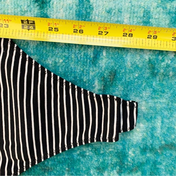 Everlane The Short-Sleeve Crew Neck Stripe Bodysuit Medium - Picture 13 of 13